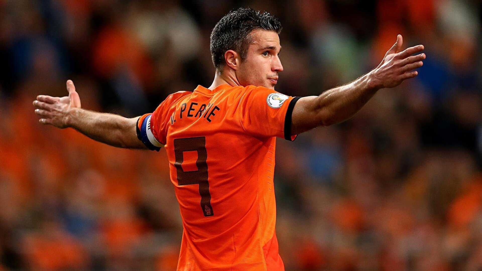 史上最“炸裂”长距离投篮！库里在对阵魔术中投出距离超过70英尺的三分球！