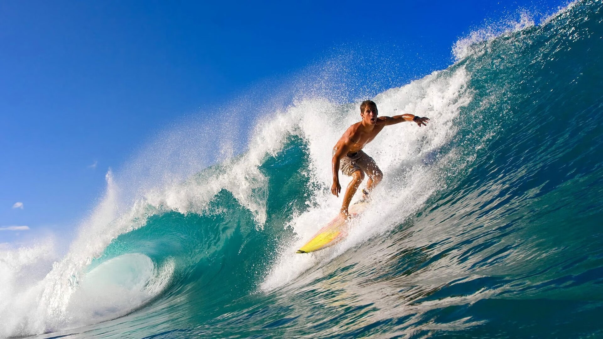 开云综合服务-远射“绝技秀”：欧冠赛场的精彩火花，足坛现役十大远射高手